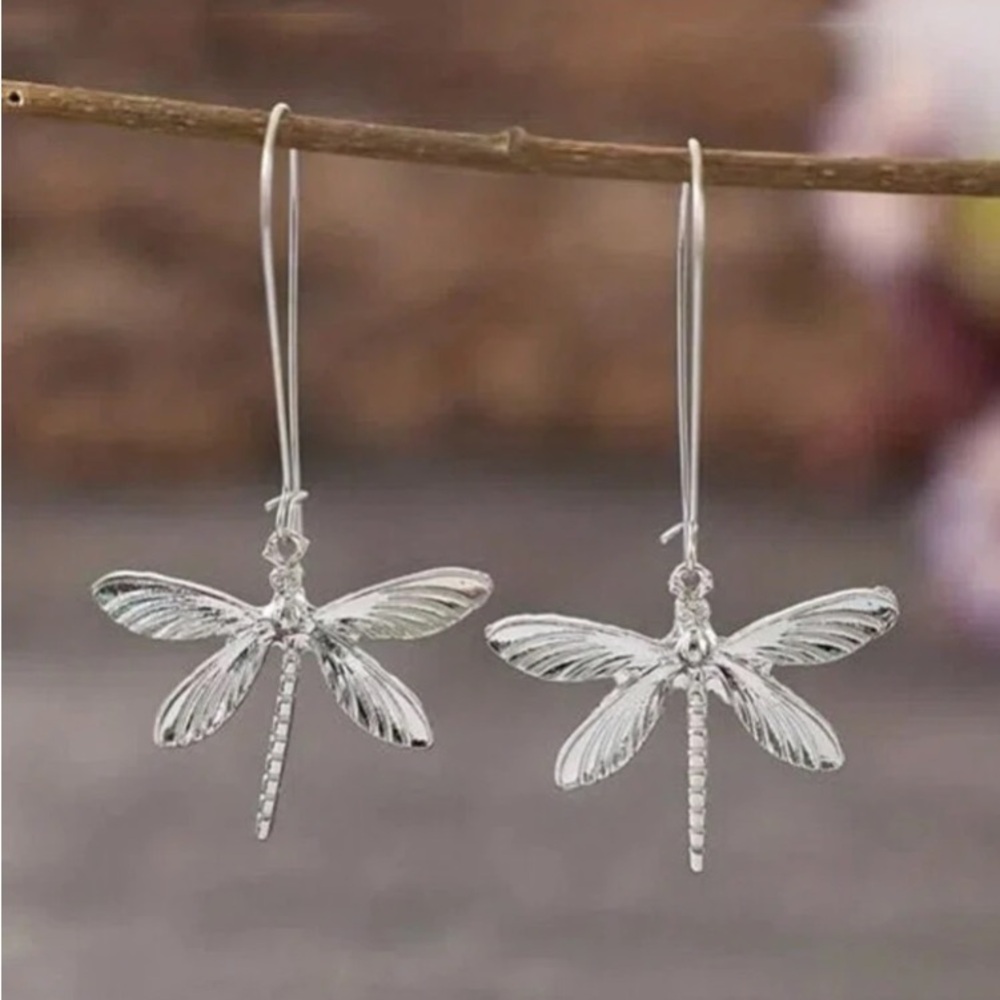 🆕 DRAGONFLY Silver Drop Earrings!!!  Brand NEW!!!